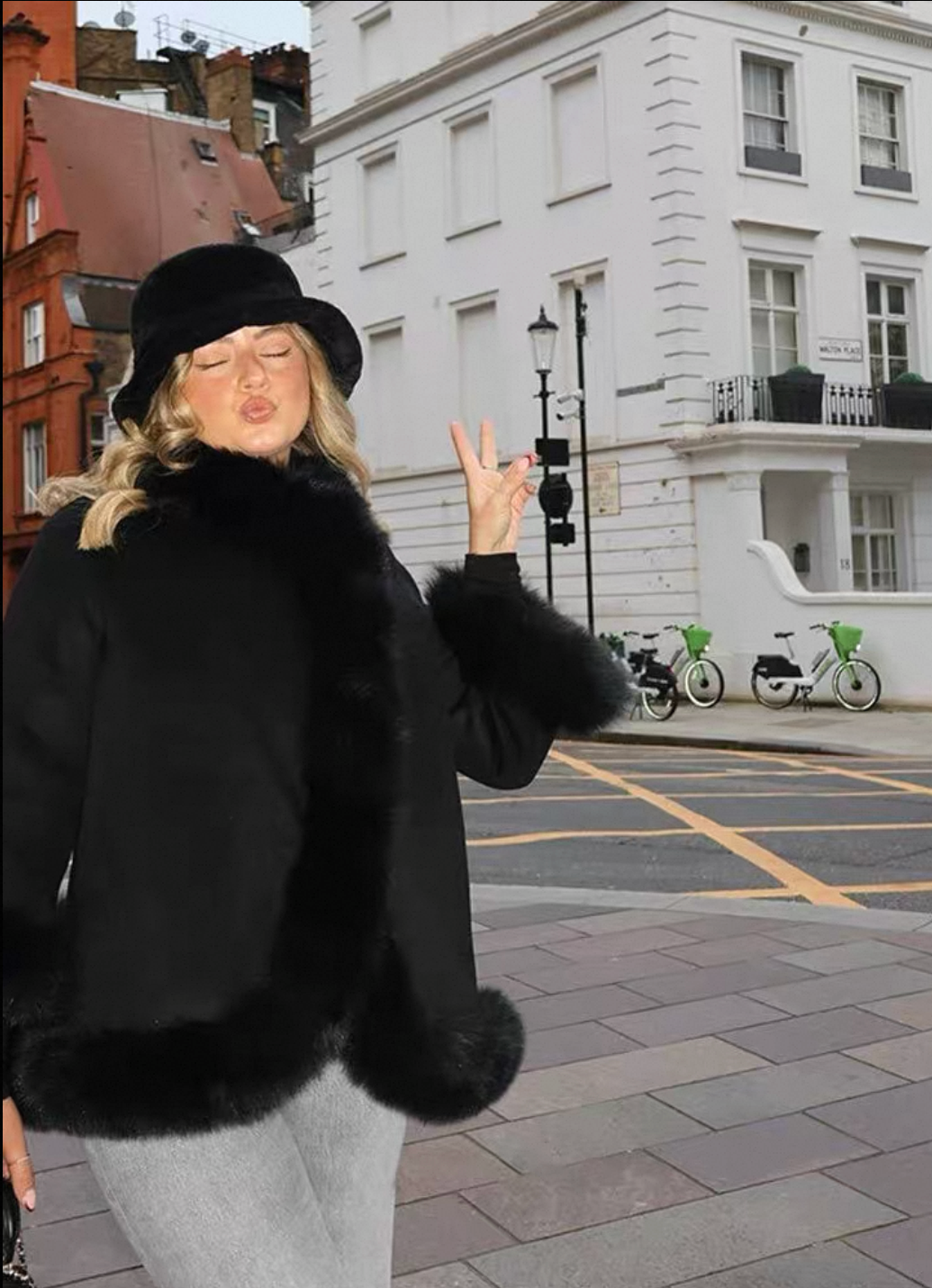 "Elisa" Mantel mit Fellkragen